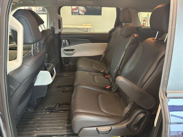 used 2024 Kia Carnival car, priced at $33,342