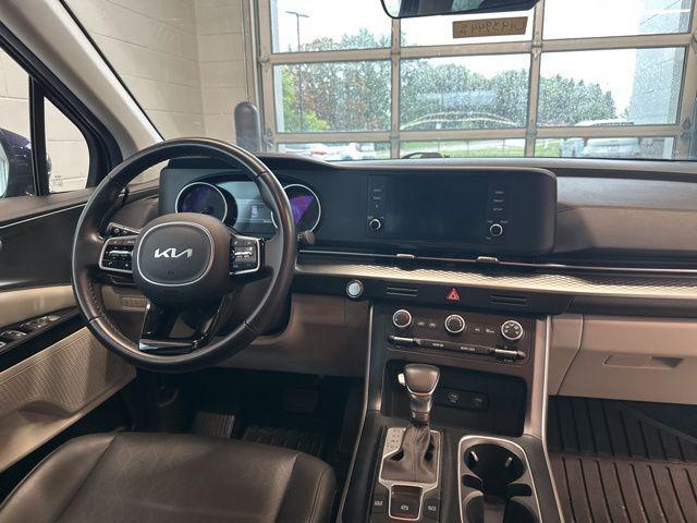 used 2024 Kia Carnival car, priced at $33,342