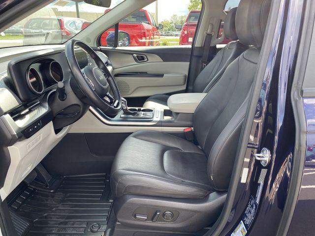 used 2024 Kia Carnival car, priced at $31,261