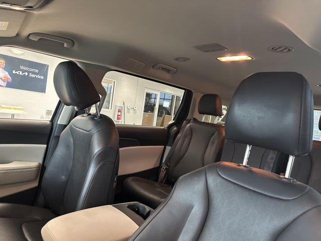 used 2024 Kia Carnival car, priced at $33,342
