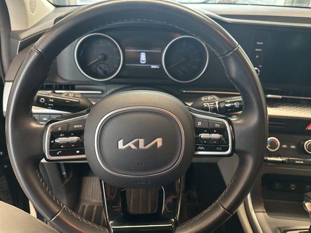 used 2024 Kia Carnival car, priced at $33,342