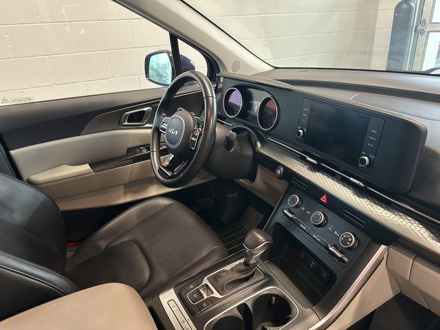 used 2024 Kia Carnival car, priced at $33,342
