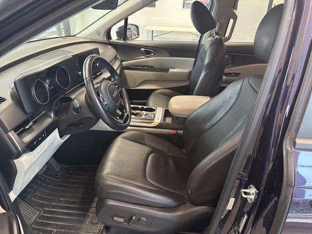 used 2024 Kia Carnival car, priced at $33,342
