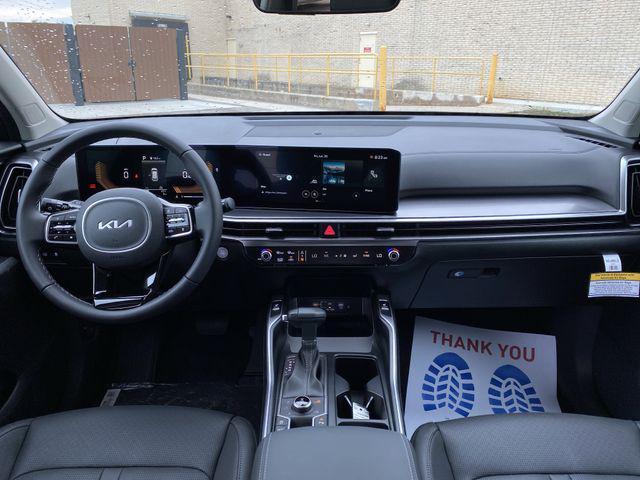 new 2025 Kia Sorento car, priced at $41,420