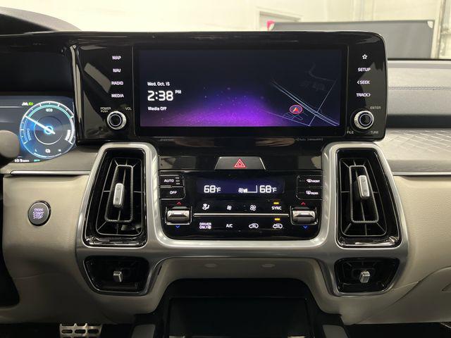 used 2024 Kia Sorento Hybrid car, priced at $35,310