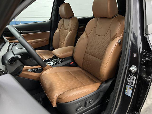 used 2025 Kia Telluride car, priced at $45,549