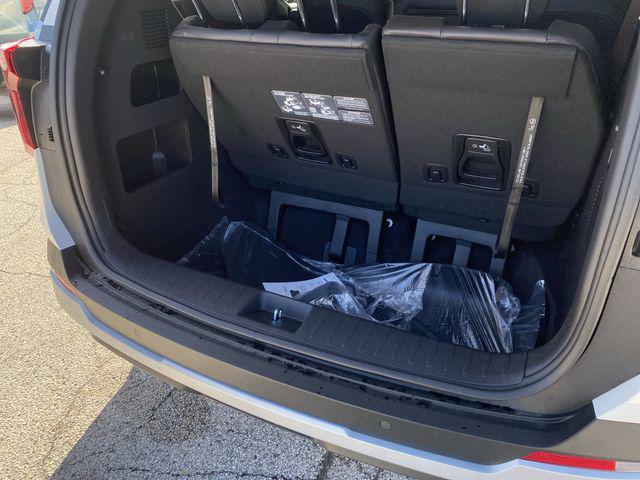 new 2025 Kia Carnival car, priced at $39,605