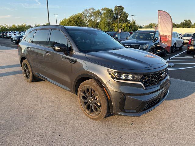 used 2021 Kia Sorento car, priced at $23,222