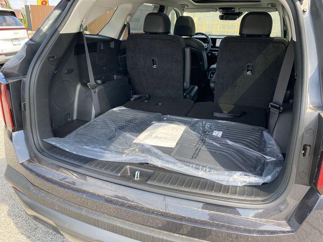 new 2025 Kia Sorento car, priced at $43,795