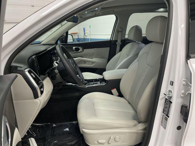 used 2023 Kia Sorento car, priced at $29,880