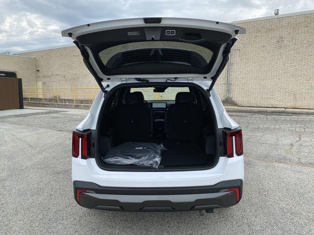 new 2025 Kia Sorento car, priced at $46,099