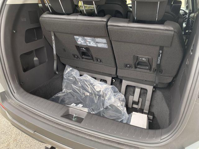 new 2025 Kia Carnival Hybrid car, priced at $56,066