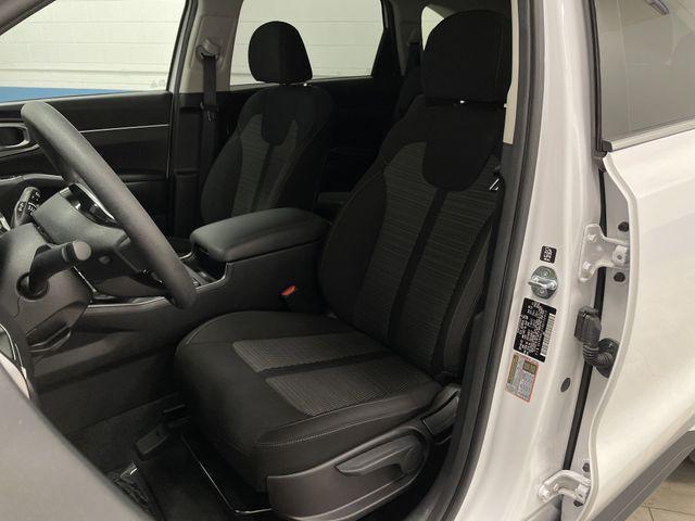 used 2022 Kia Sorento car, priced at $25,659