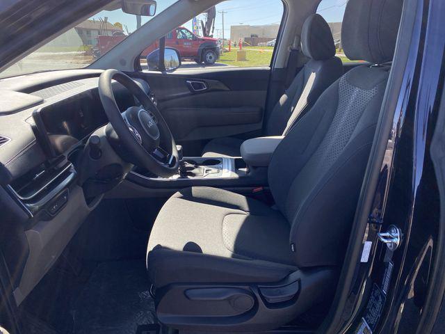 new 2025 Kia Carnival car, priced at $37,916