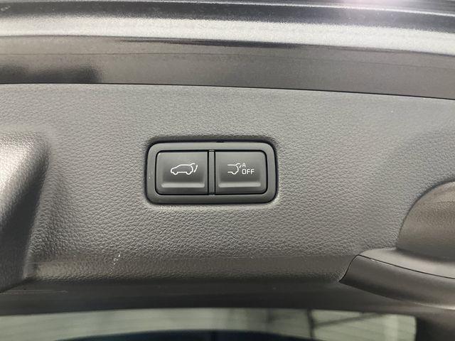 used 2025 Kia Carnival Hybrid car, priced at $42,354