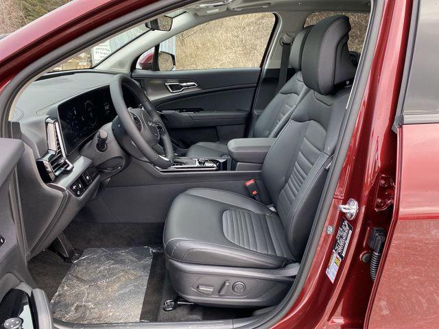 new 2025 Kia Sportage car, priced at $37,155