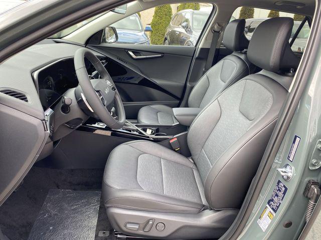 new 2025 Kia Niro car, priced at $33,523