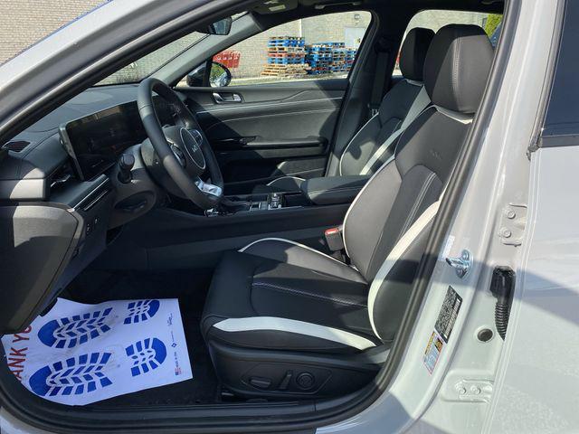 new 2025 Kia K5 car, priced at $31,963