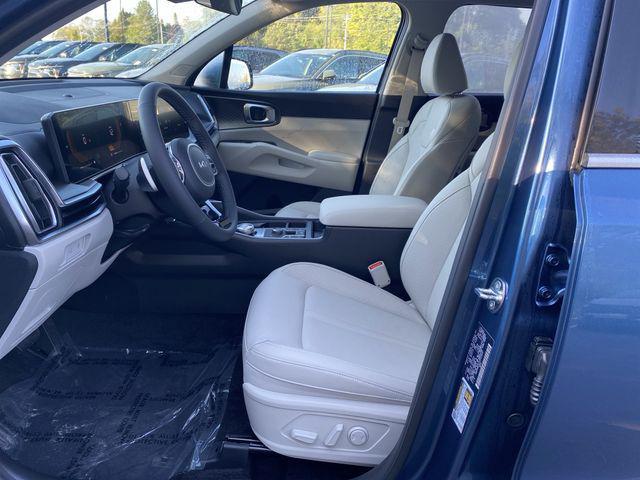 new 2025 Kia Sorento Hybrid car, priced at $40,547