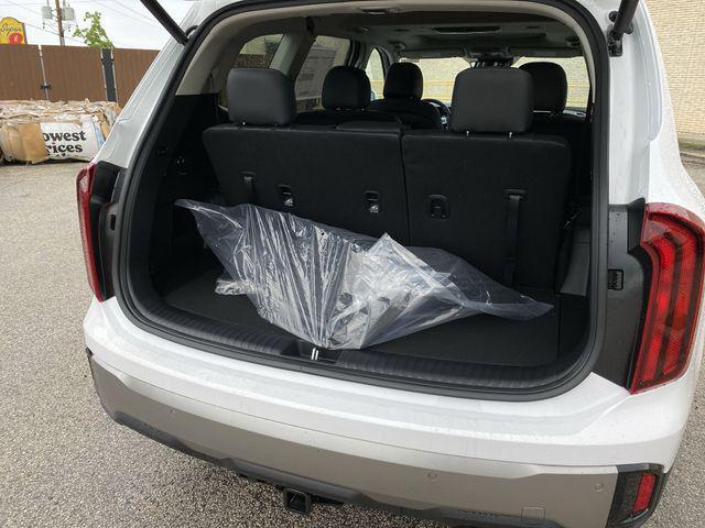 new 2025 Kia Telluride car, priced at $42,688
