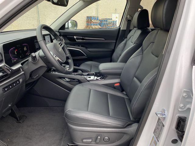 new 2025 Kia Telluride car, priced at $42,688
