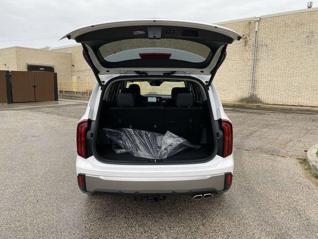new 2025 Kia Telluride car, priced at $42,688