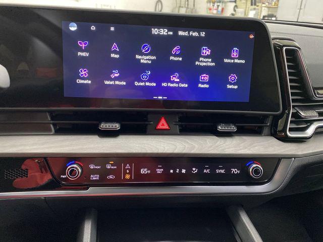new 2025 Kia Sportage car, priced at $39,724