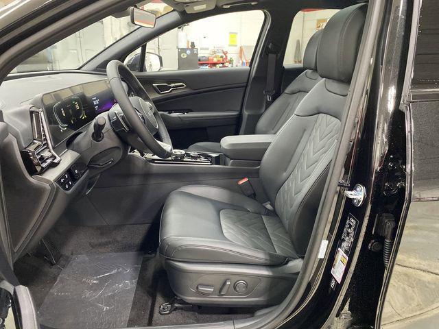 new 2025 Kia Sportage car, priced at $39,724