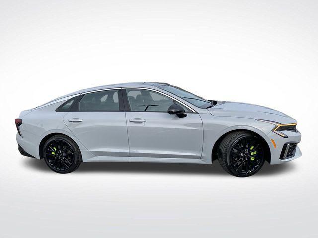 new 2026 Kia K5 car, priced at $38,124