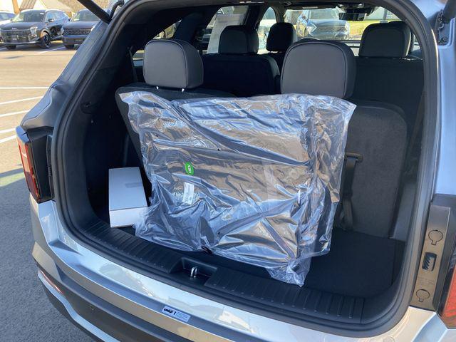 new 2026 Kia Sorento Hybrid car, priced at $47,515