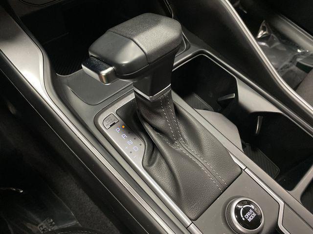 used 2024 Kia Sorento car, priced at $22,889