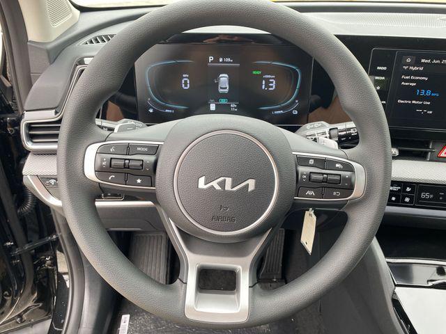 new 2025 Kia Sportage Hybrid car, priced at $30,885