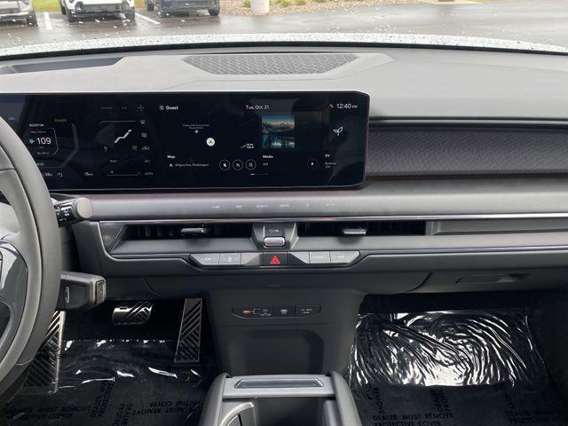 new 2026 Kia EV9 car, priced at $62,533