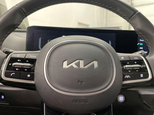 used 2024 Kia Sorento car, priced at $30,632