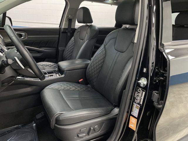 used 2023 Kia Sorento car, priced at $33,281