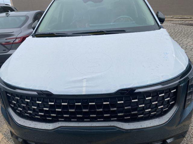 new 2026 Kia Carnival Hybrid car, priced at $53,150