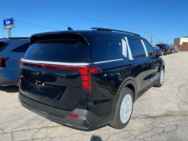new 2025 Kia Carnival car, priced at $50,759