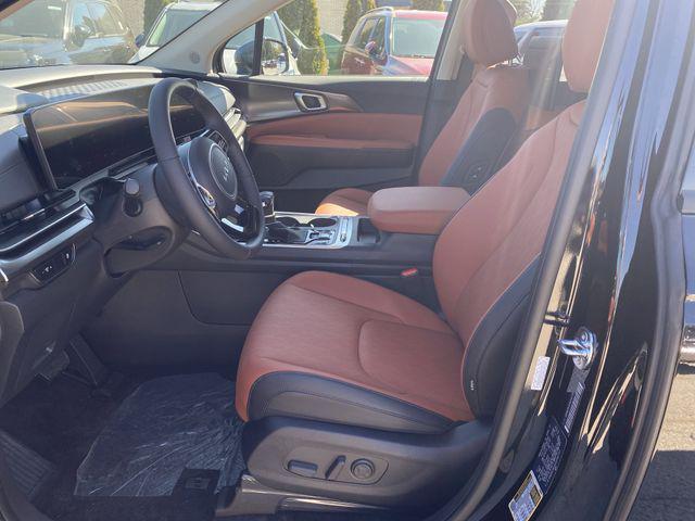 new 2025 Kia Carnival car, priced at $50,241