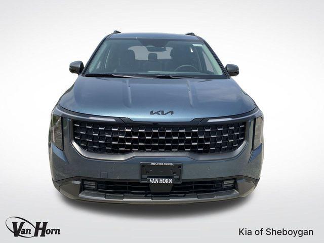 new 2025 Kia Carnival car, priced at $47,160
