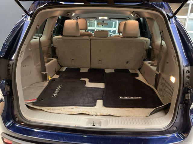 used 2015 Toyota Highlander car, priced at $16,190