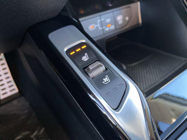 new 2025 Kia Sorento car, priced at $43,805