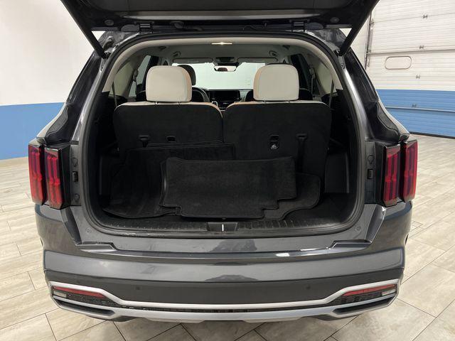 used 2023 Kia Sorento Hybrid car, priced at $31,930