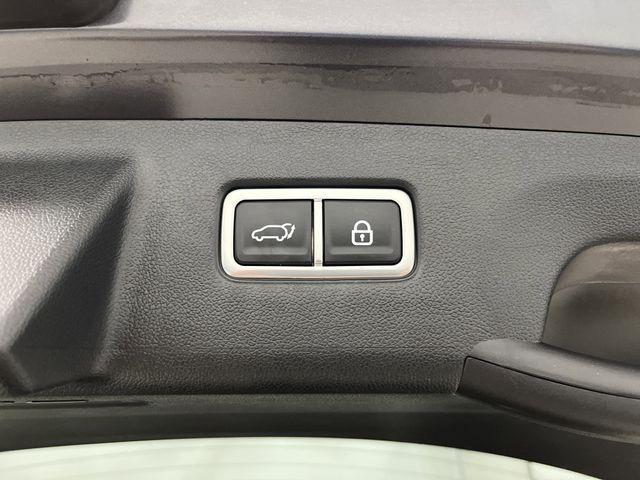 used 2023 Kia Sorento Hybrid car, priced at $31,930