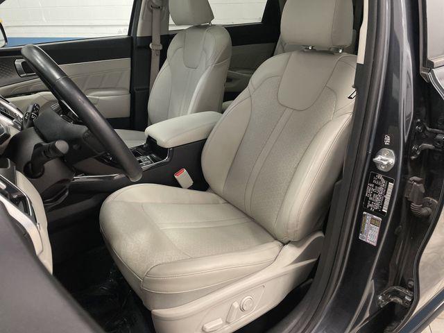 used 2022 Kia Sorento car, priced at $24,136
