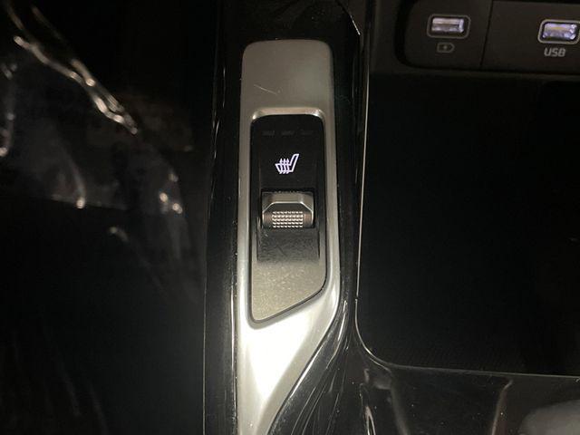 used 2022 Kia Sorento car, priced at $26,392