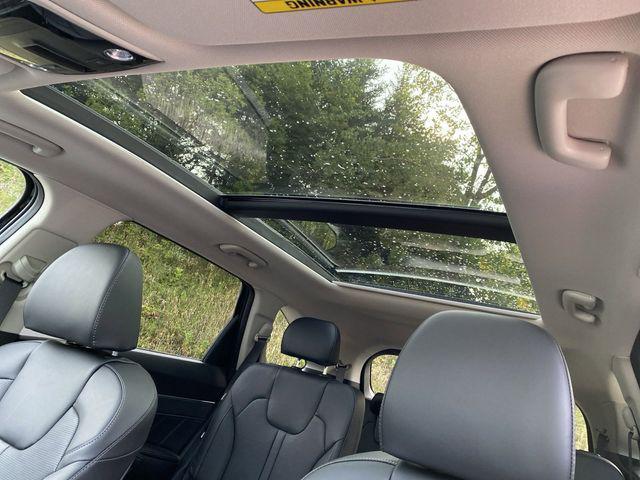 new 2025 Kia Sorento car, priced at $43,061