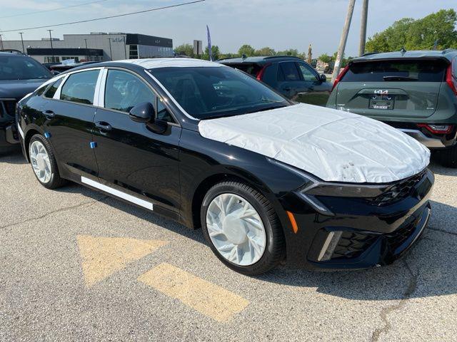 new 2025 Kia K5 car, priced at $31,658