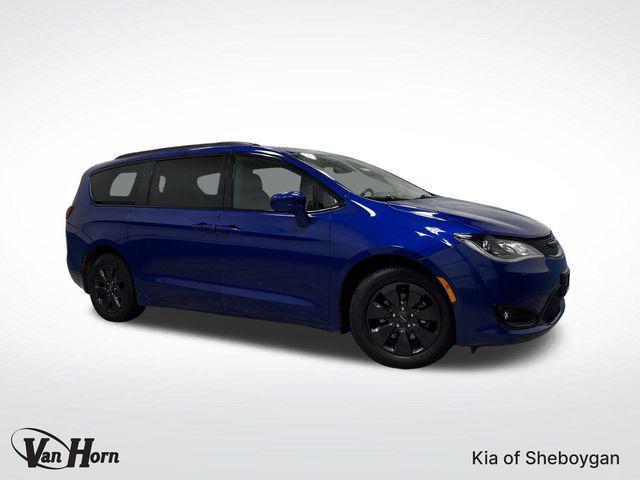 used 2020 Chrysler Pacifica Hybrid car, priced at $24,775