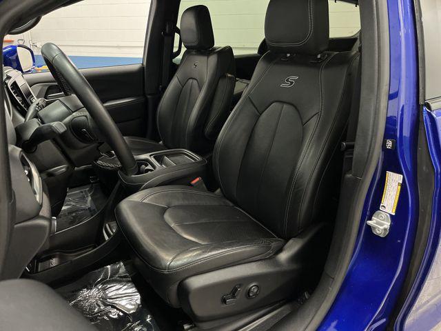 used 2020 Chrysler Pacifica Hybrid car, priced at $24,775