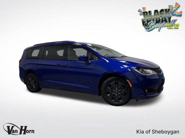 used 2020 Chrysler Pacifica Hybrid car, priced at $22,454